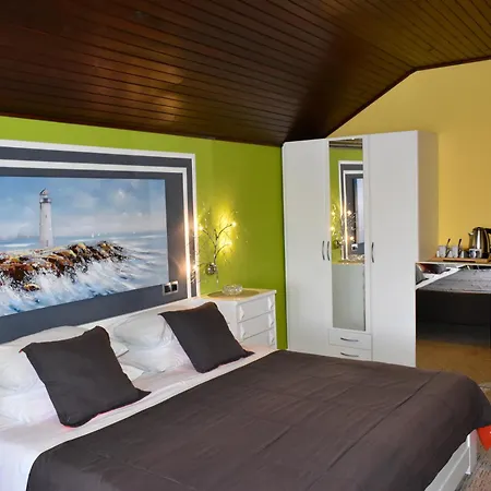 Ema Guest house Sukosan