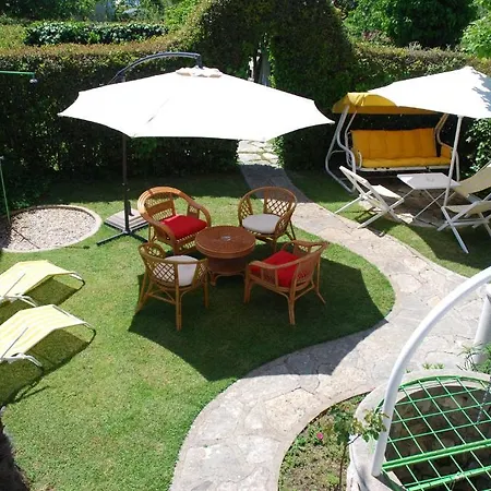 Ema Guest house Sukosan